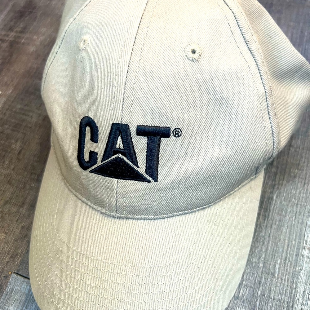 Adjustable CAT hat
